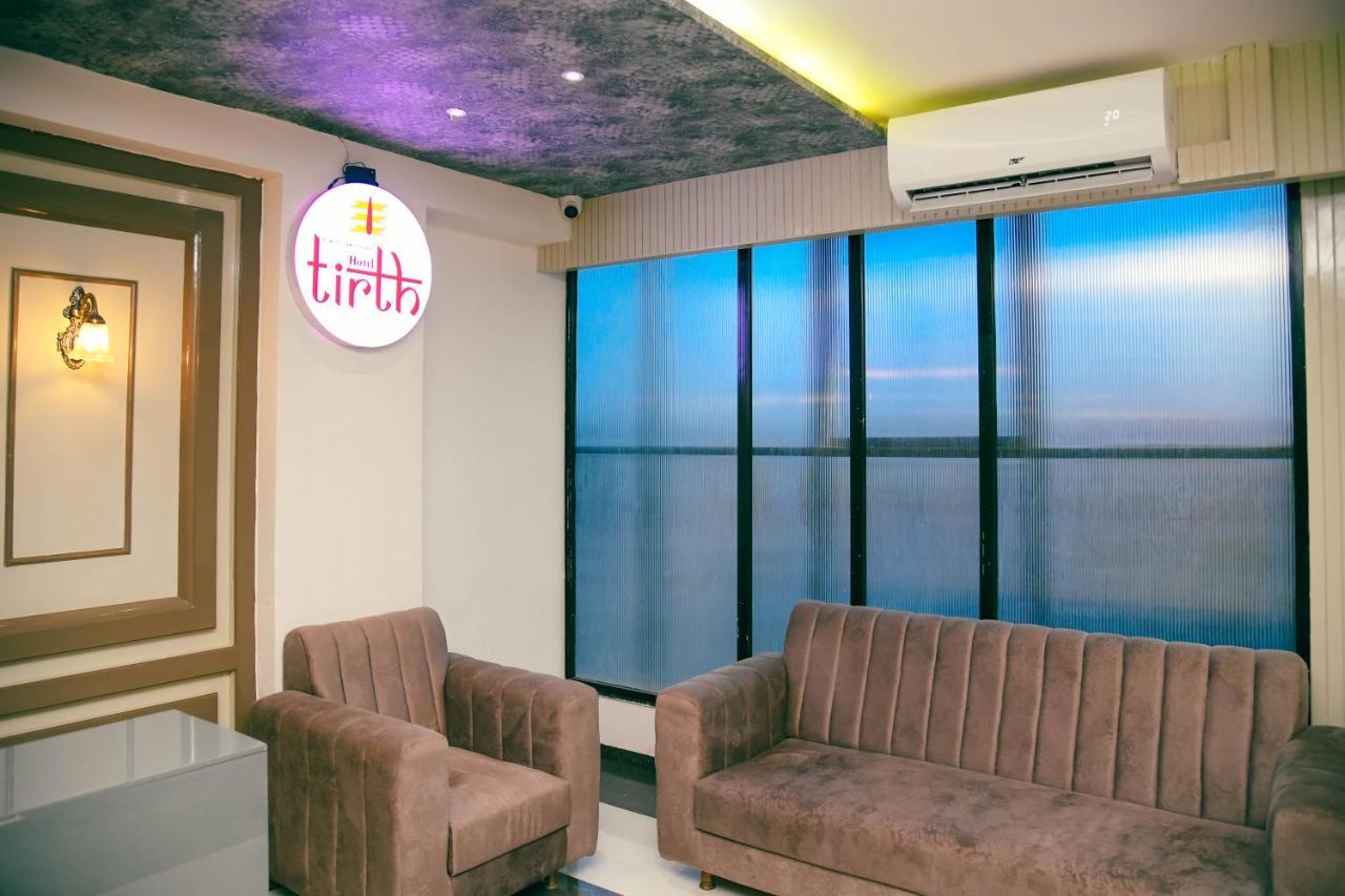 Hotel Tirth By Sonu'S Ujjain Esterno foto