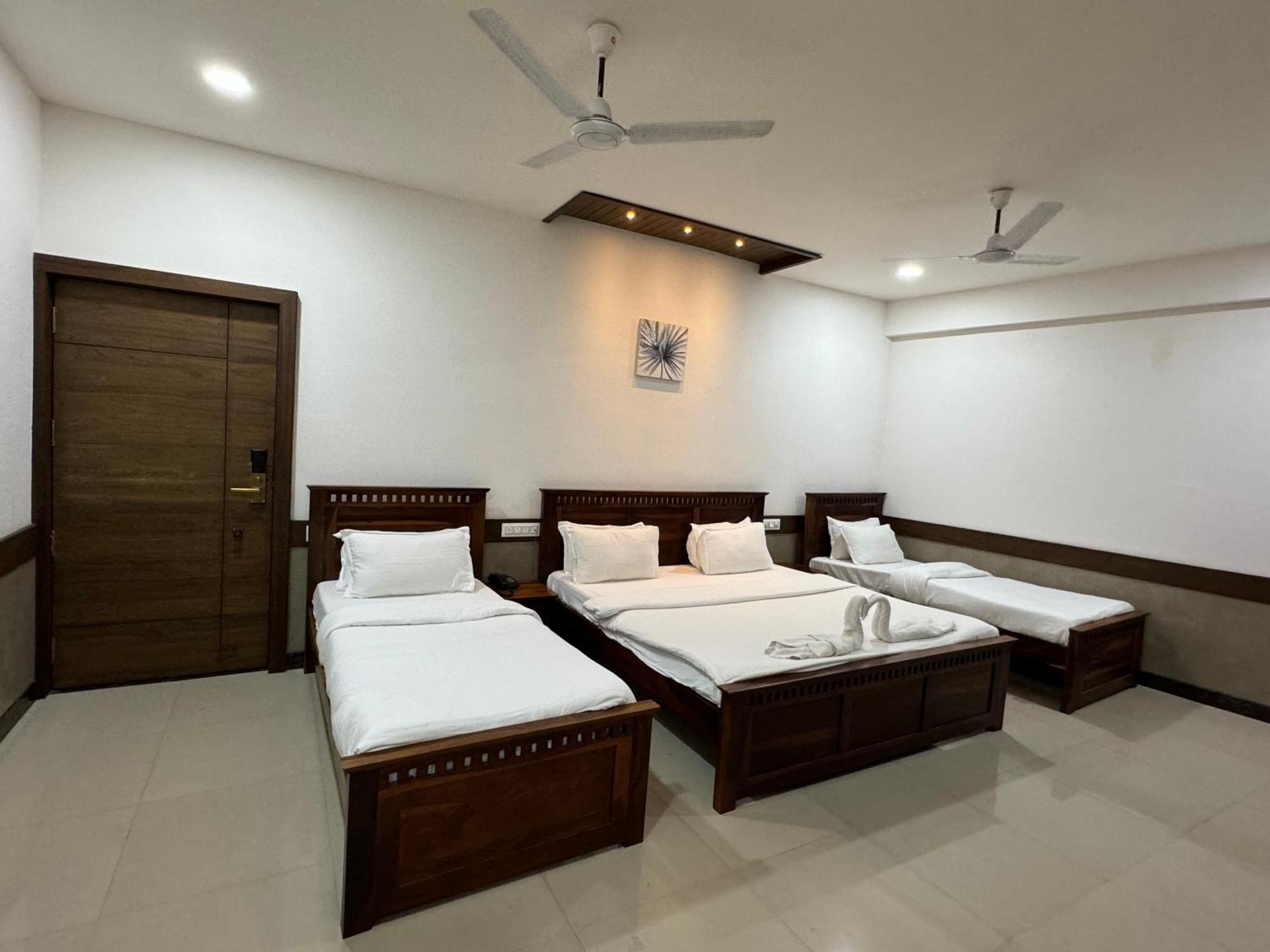 Hotel Tirth By Sonu'S Ujjain Camera foto
